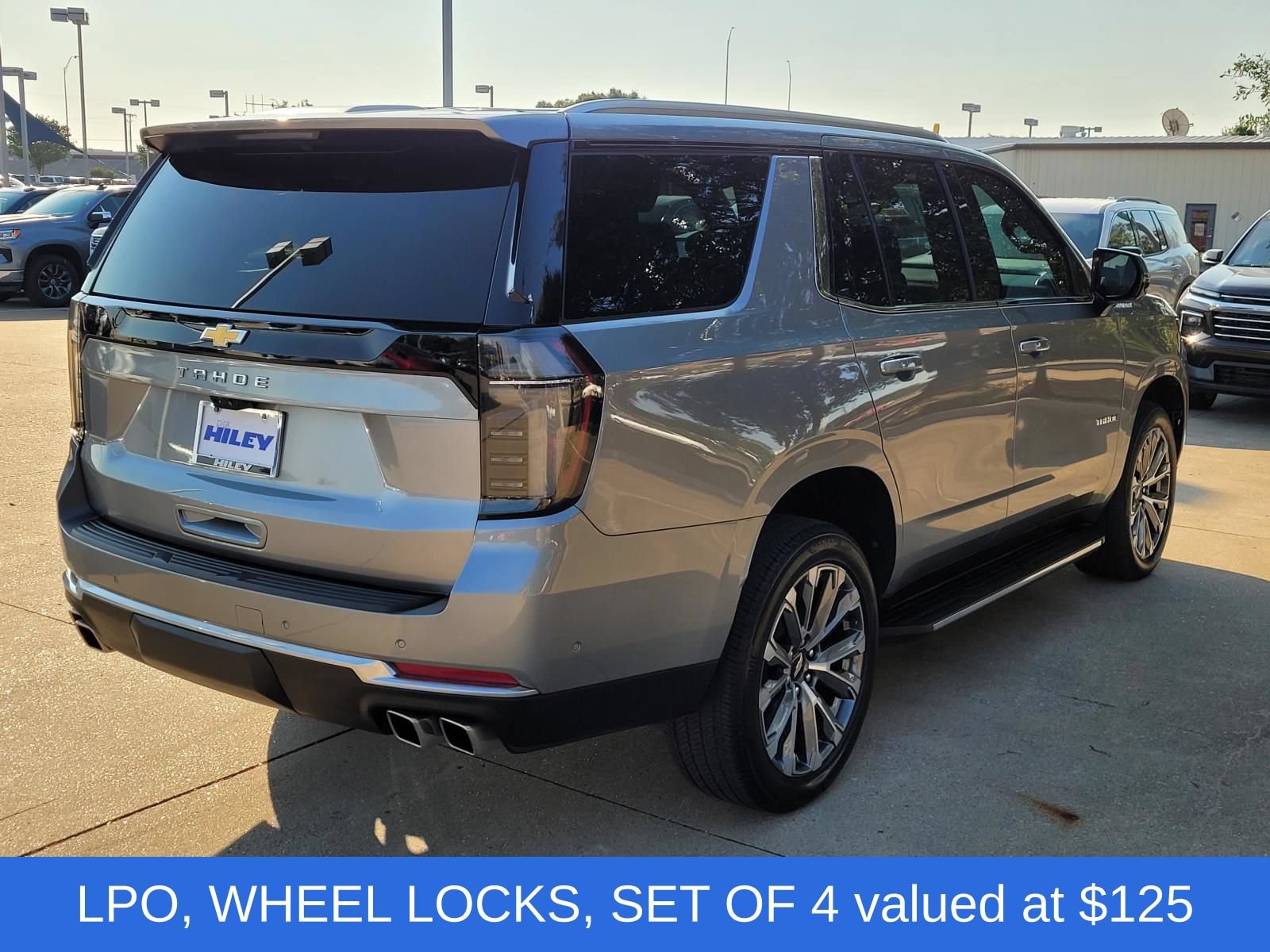 Used 2025 Chevrolet Tahoe High Country AWD/4WD image 4