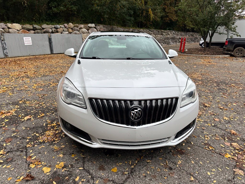 Used 2016 Buick Regal Premium w/ Experience Buick Package AWD/4WD image 8