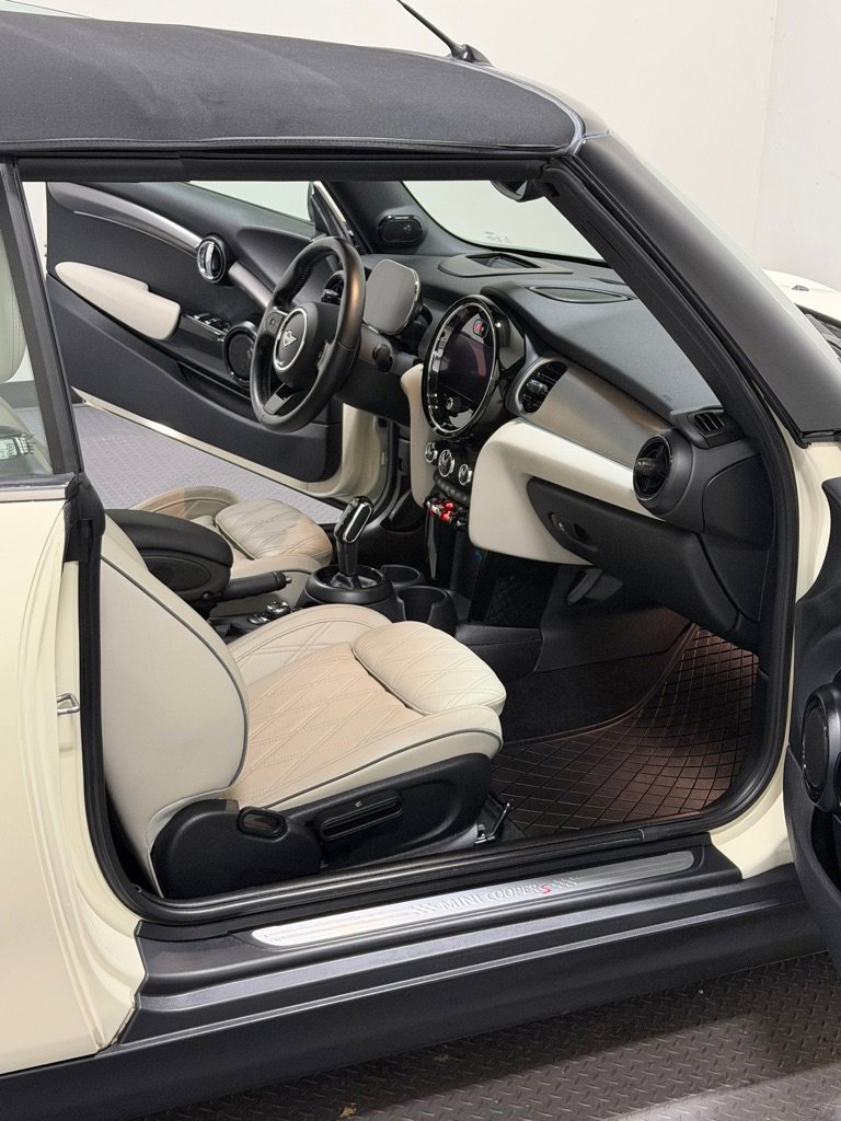 Used 2022 MINI Cooper S image 10