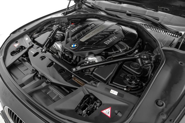 Used 2012 BMW 750i RWD image 56
