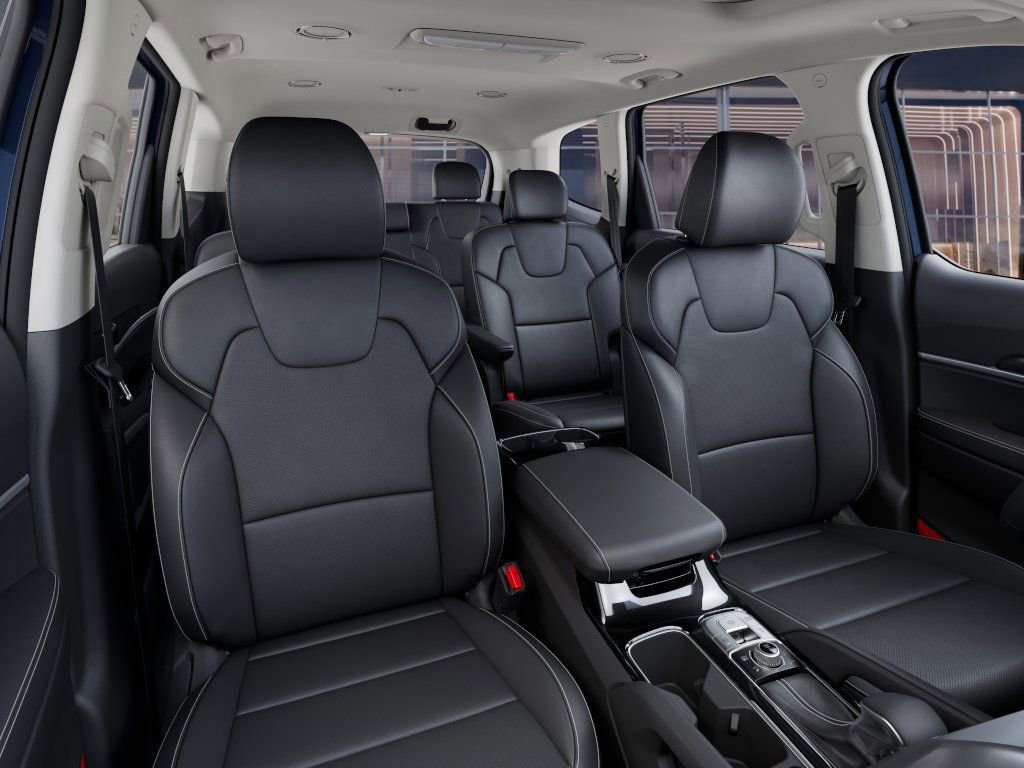 New 2025 Kia Telluride S image 16