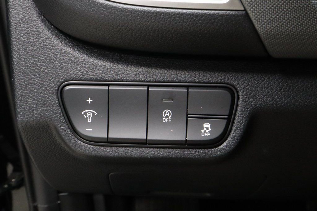 Used 2025 Kia Seltos LX image 26