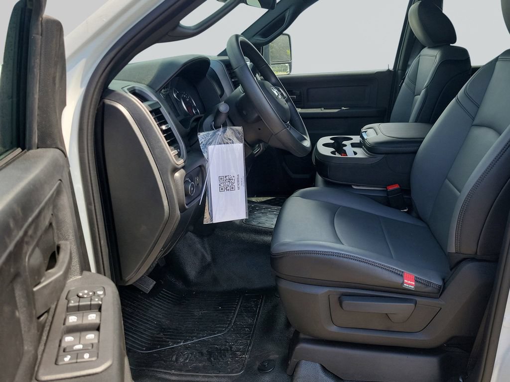 New 2026 RAM 3500 Tradesman AWD/4WD image 11