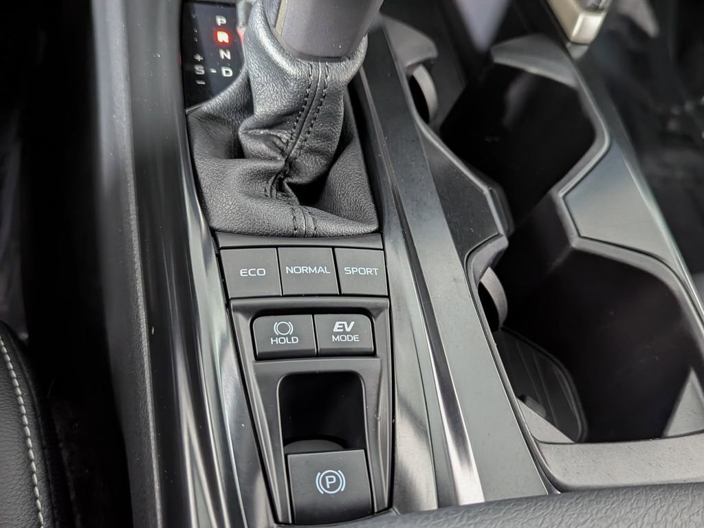 Certified 2025 Toyota Camry SE image 37