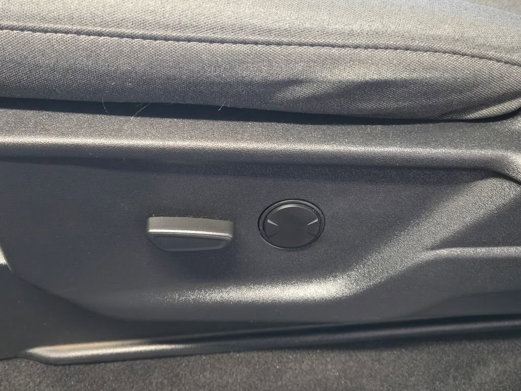 Used 2024 Ford F150 XLT w/ Mobile Office Package image 9