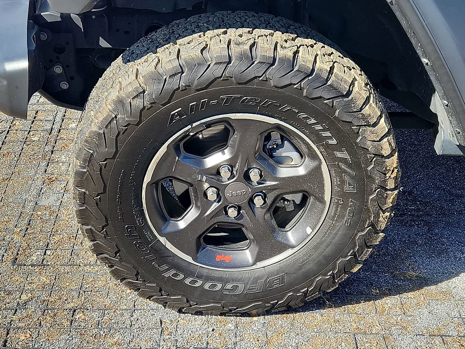Used 2023 Jeep Gladiator Rubicon image 9