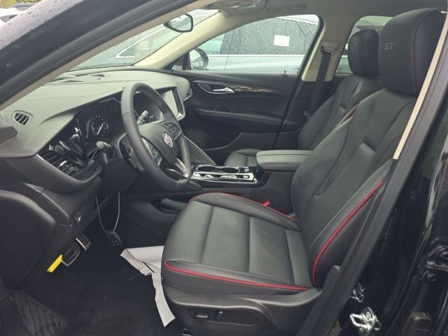 Used 2023 Buick Envision Essence w/ Sport Touring Package AWD/4WD image 9