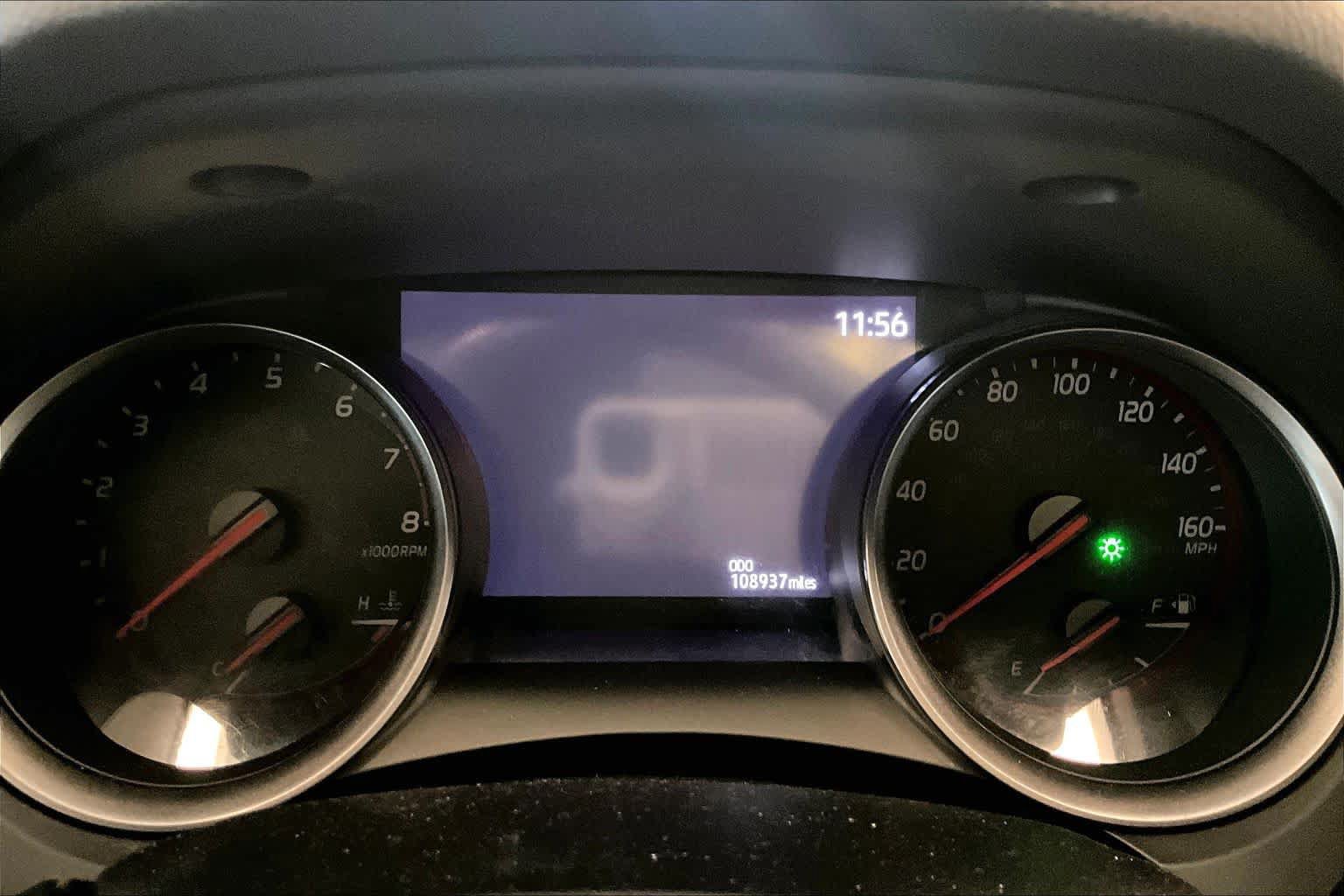 Used 2022 Toyota Camry XSE FWD image 23