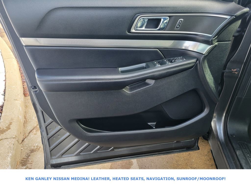 Used 2018 Ford Explorer XLT w/ Equipment Group 202A image 41