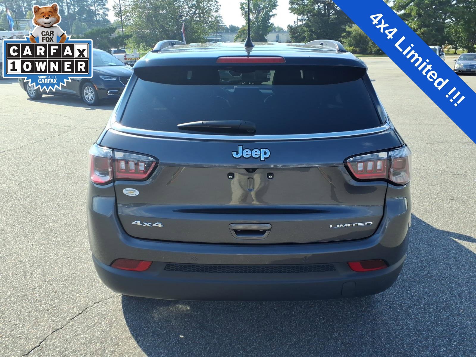 Used 2024 Jeep Compass Limited AWD/4WD image 4