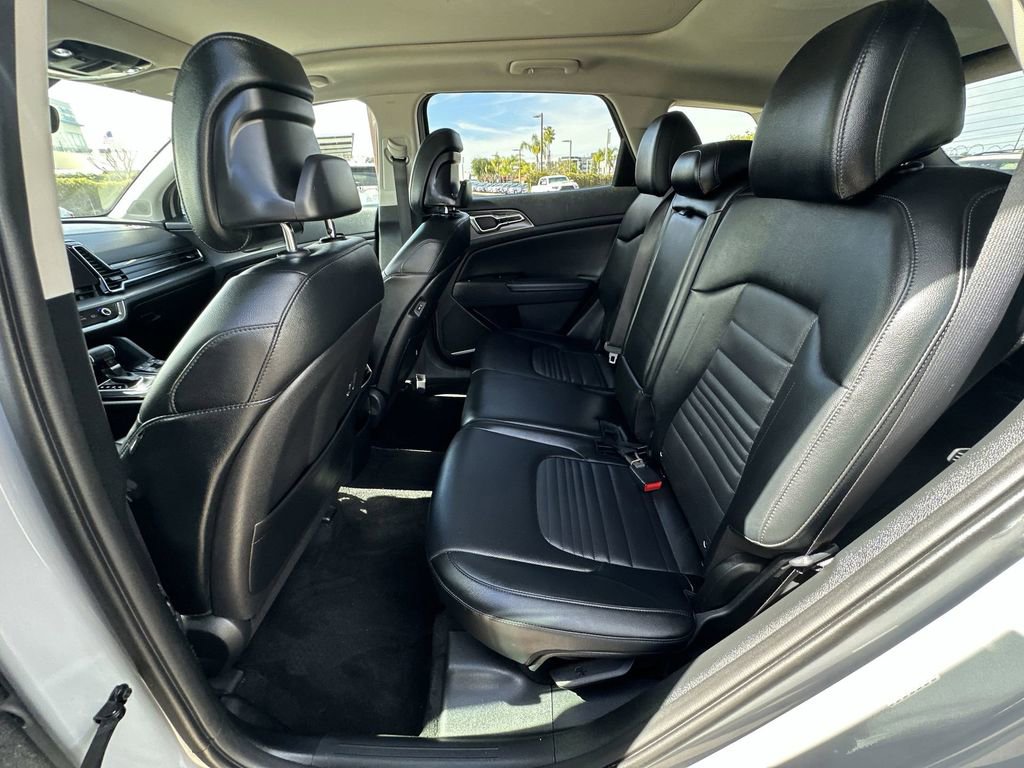 Used 2023 Kia Sportage SX image 31