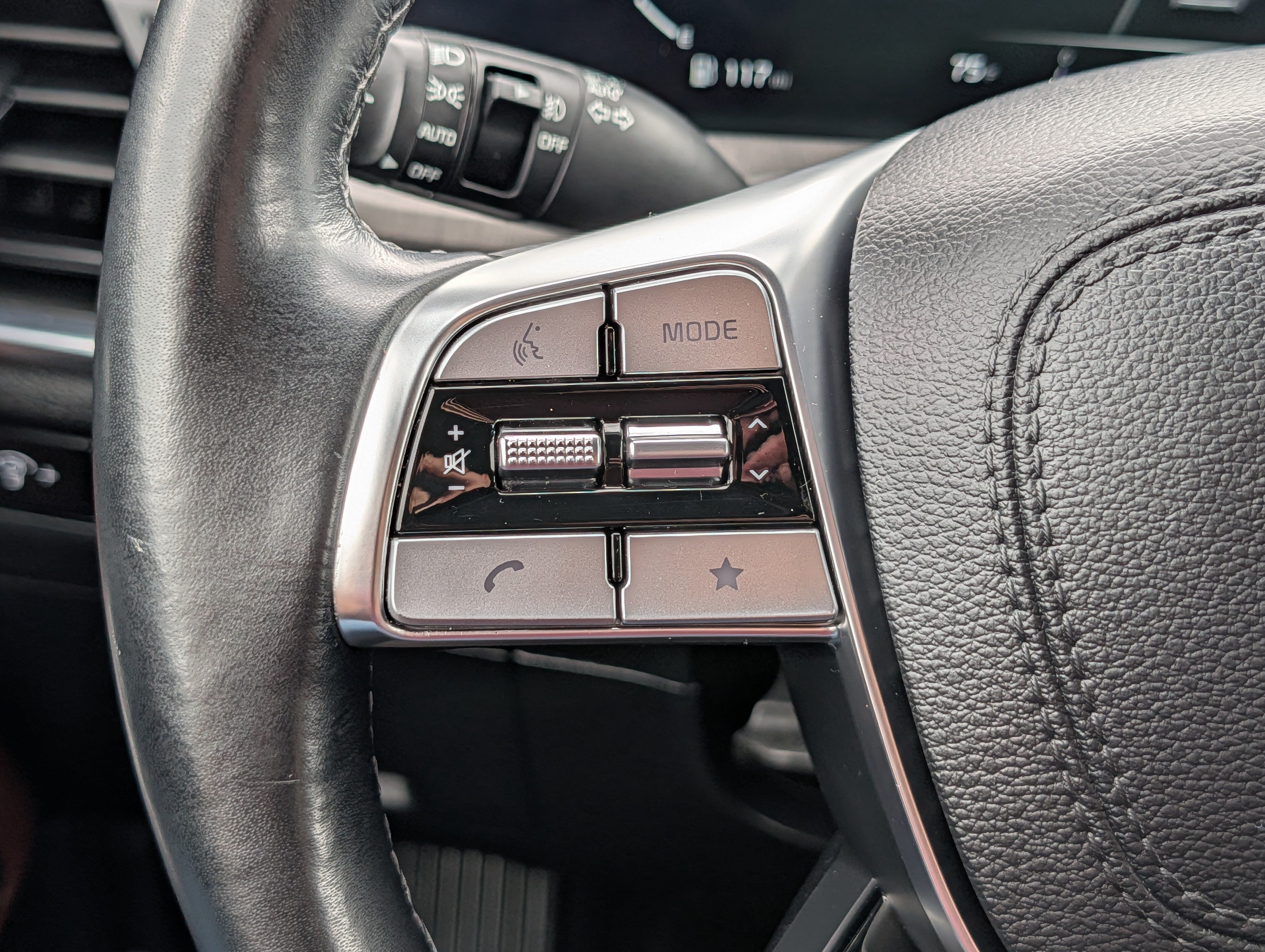 Certified 2024 Kia Telluride SX Prestige AWD/4WD image 31