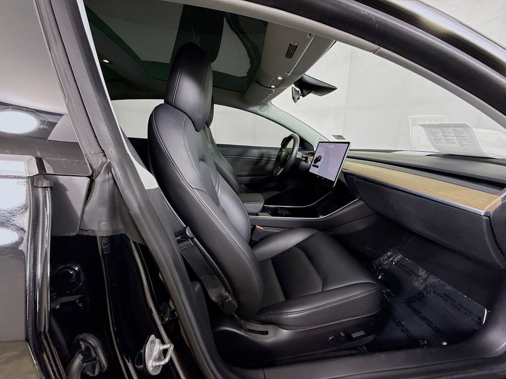Used 2018 Tesla Model 3 Long Range AWD/4WD image 34