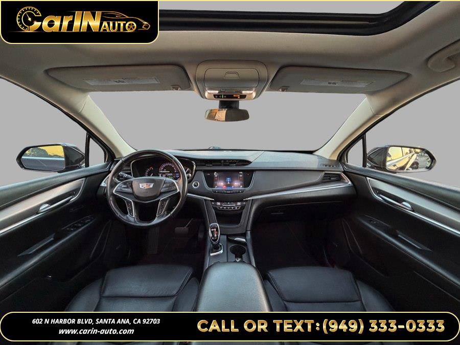 Used 2018 Cadillac XT5 Luxury w/ Driver Awareness Package image 16