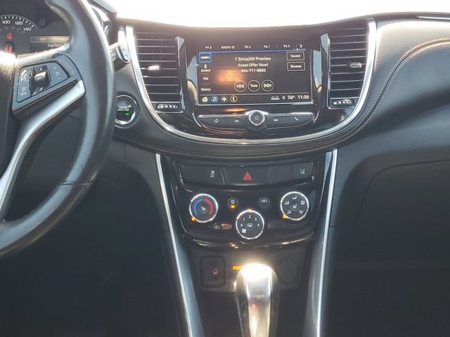 Used 2018 Chevrolet Trax Premier FWD image 31