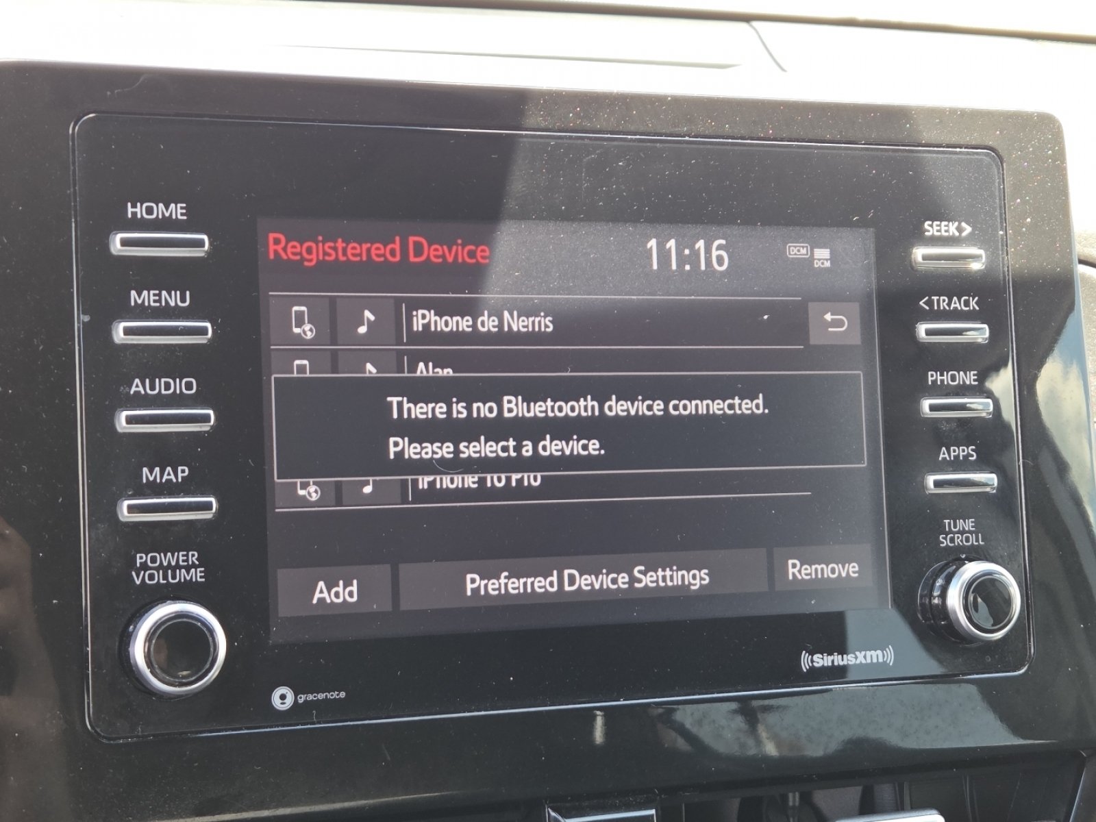 Used 2021 Toyota Camry SE FWD image 4