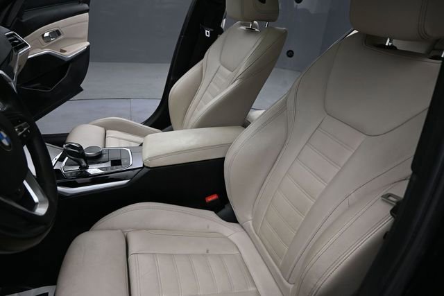 Used 2019 BMW 330i Sedan w/ Premium Package RWD image 18