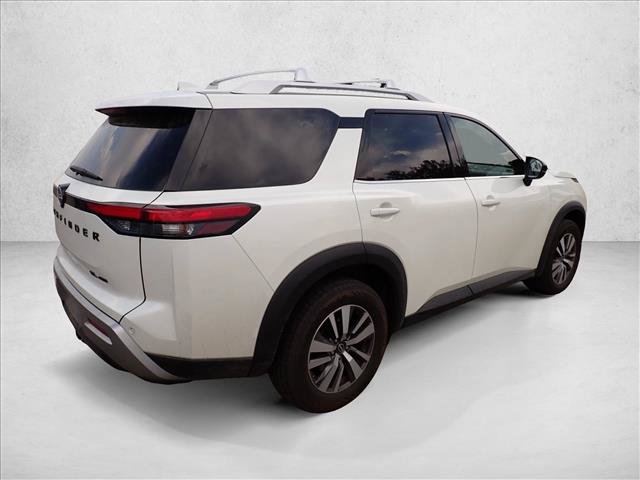 Used 2023 Nissan Pathfinder SL w/ Lighting Package (N92) AWD/4WD image 13