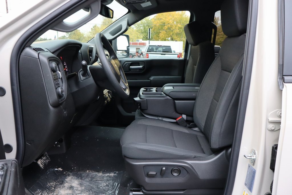 New 2026 Chevrolet Silverado 2500 Custom w/ Custom Value Package image 4