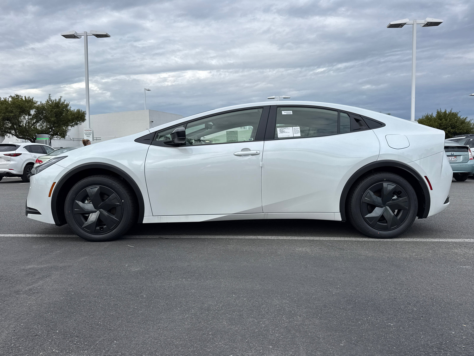 New 2026 Toyota Prius Plug-In Hybrid image 7