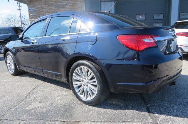 Used 2012 Chrysler 200 Limited w/ Sun/Sound Group FWD image 27