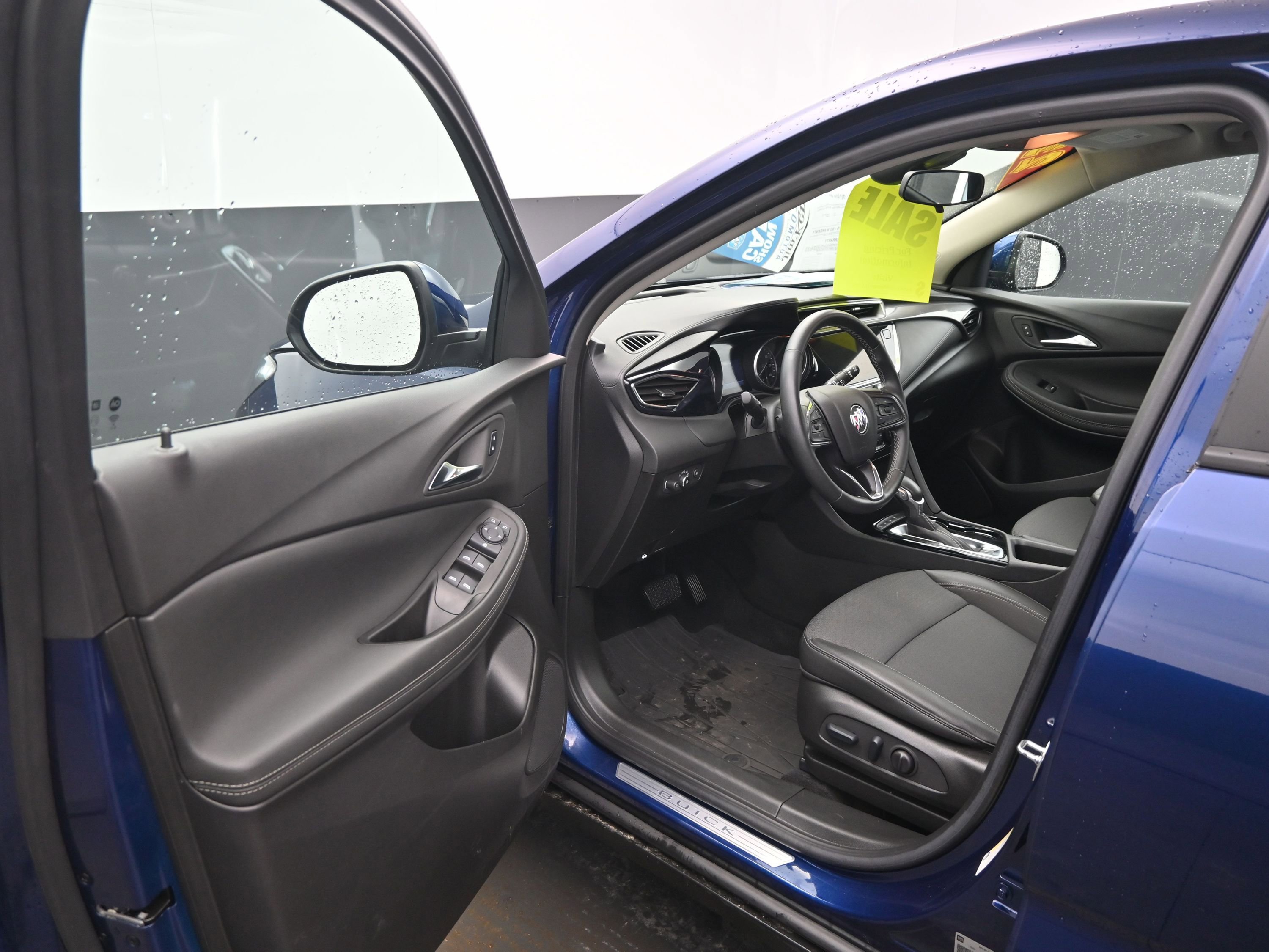 Used 2023 Buick Encore GX Preferred w/ Cold Weather Comfort Package image 17