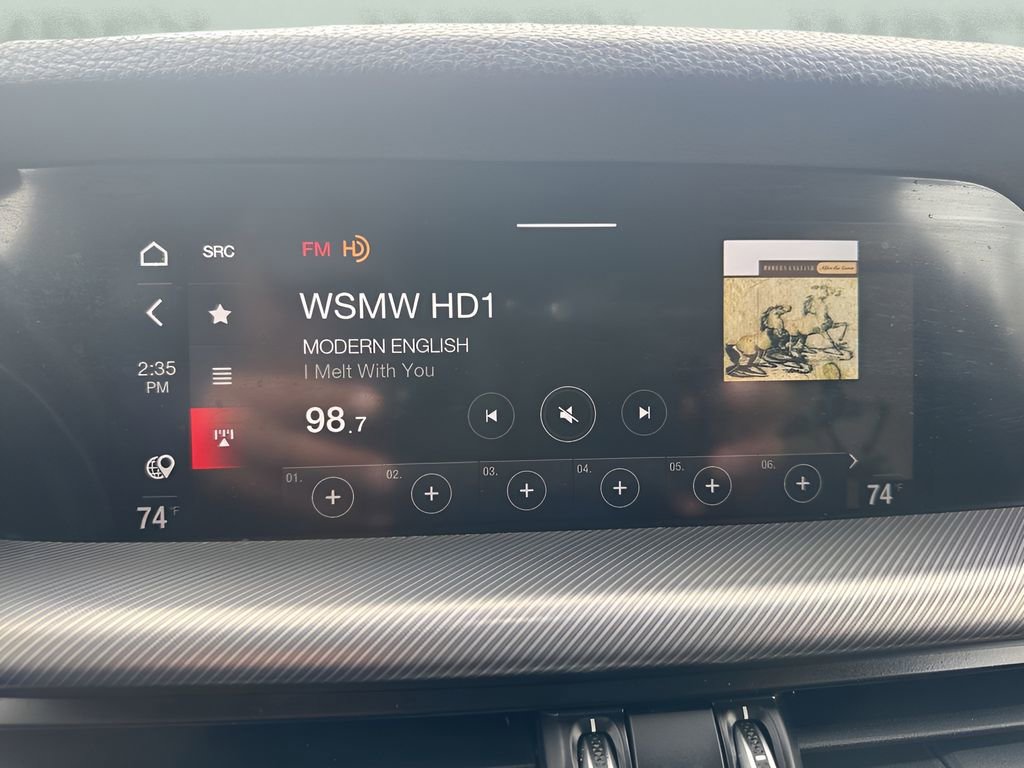 Used 2022 Alfa Romeo Stelvio Veloce image 24