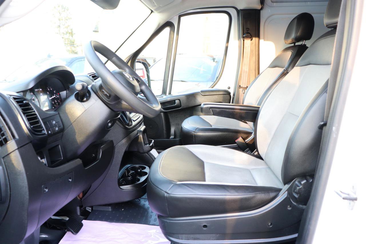 Used 2025 RAM ProMaster 2500 w/ Convenience Group FWD image 12
