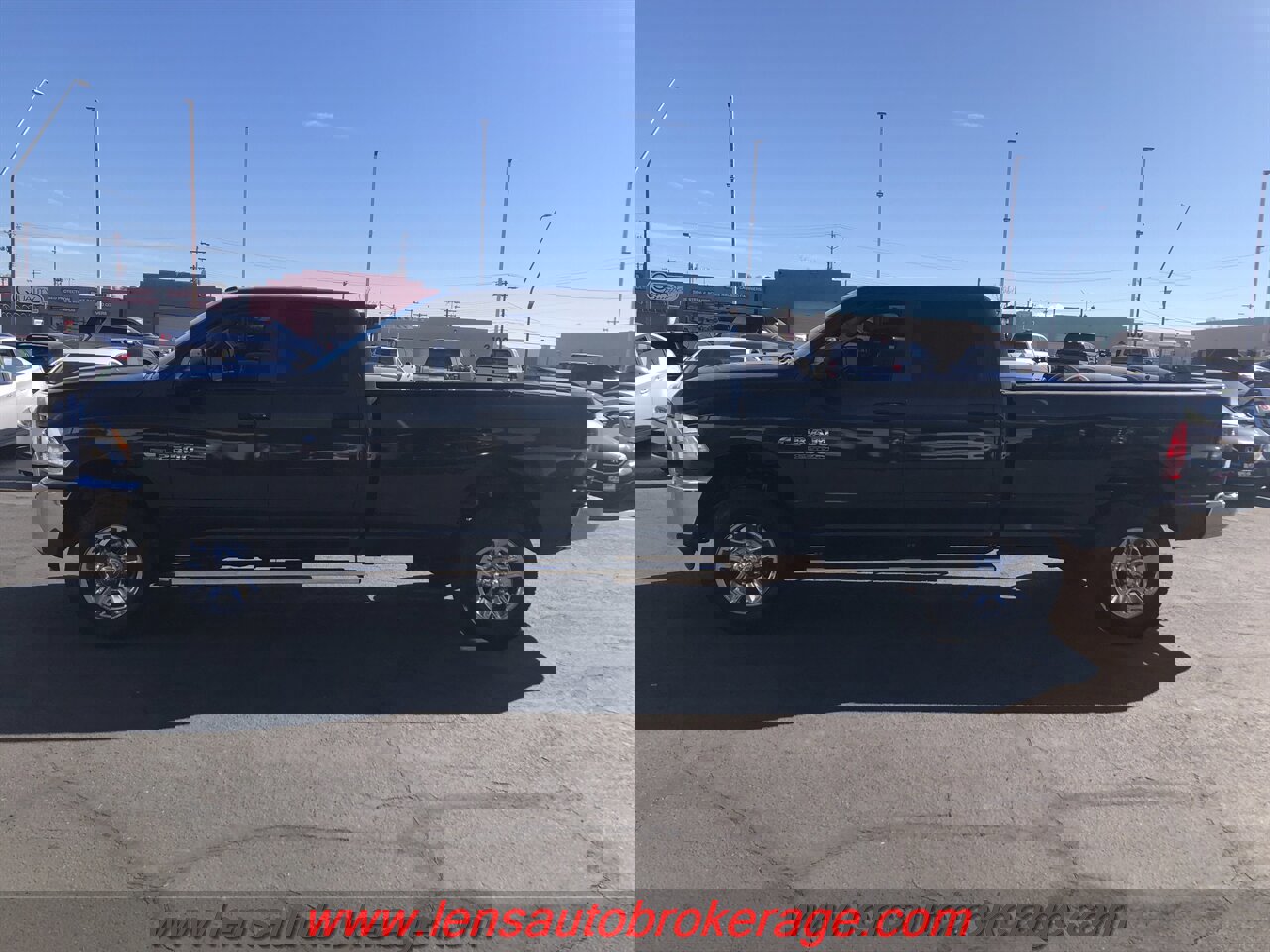 Used 2018 RAM 2500 Tradesman w/ Chrome Appearance Group image 5