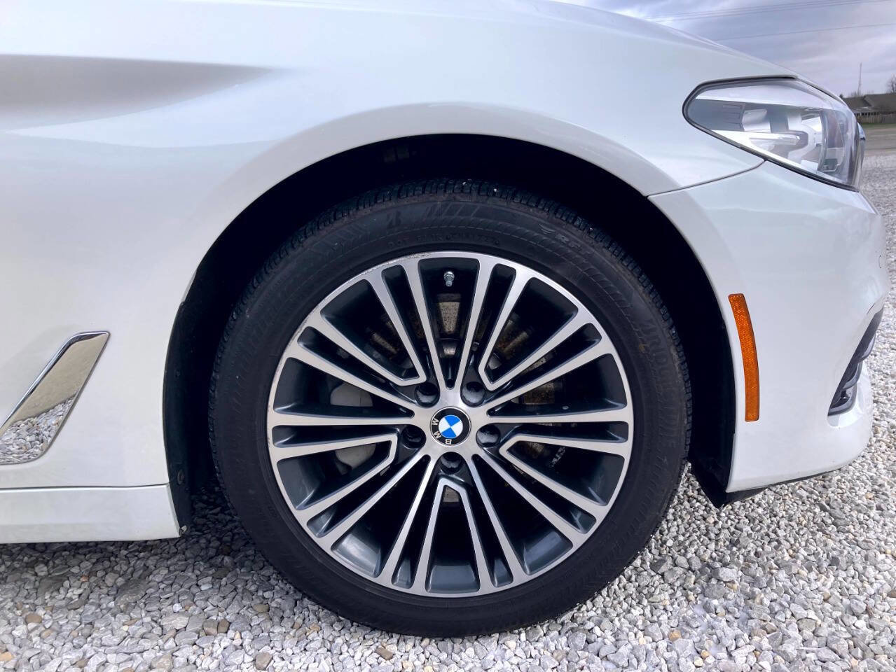 Used 2019 BMW 540i xDrive 540i xDrive AWD 4dr Sedan image 19