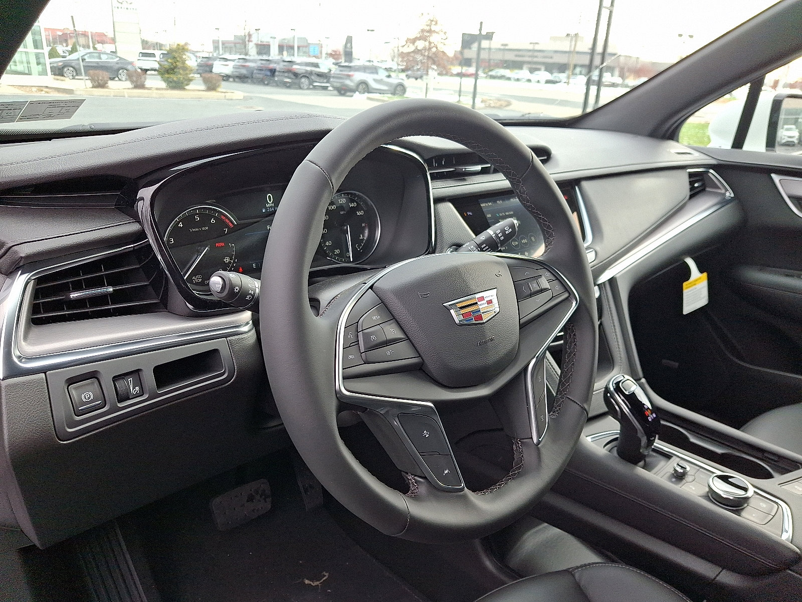 New 2026 Cadillac XT5 Luxury image 18