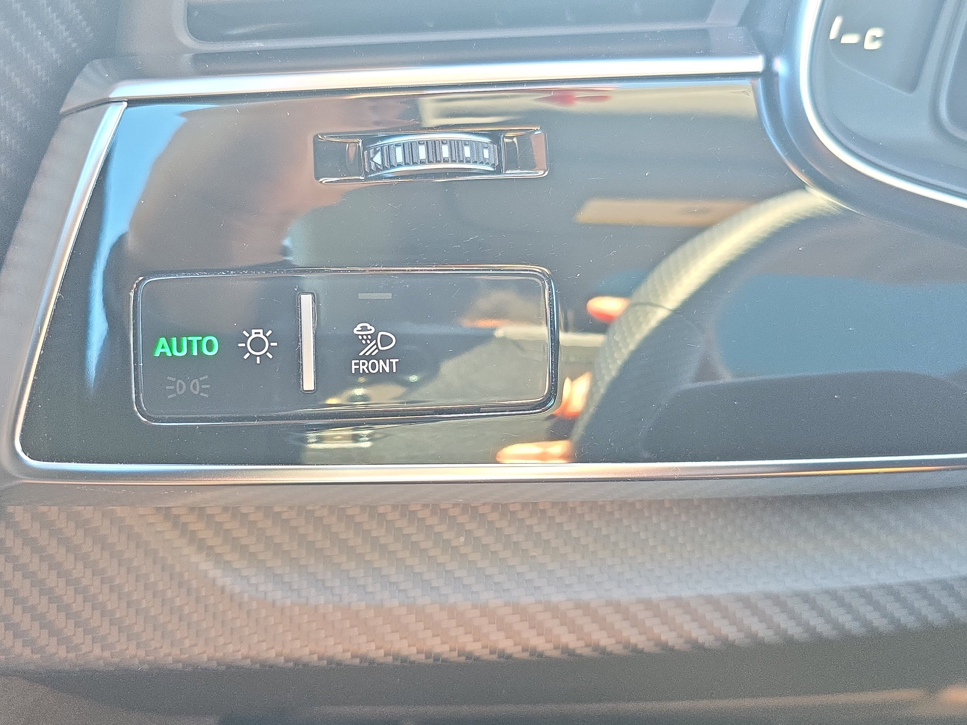 Used 2024 Audi RS Q8 w/ Executive Package image 24