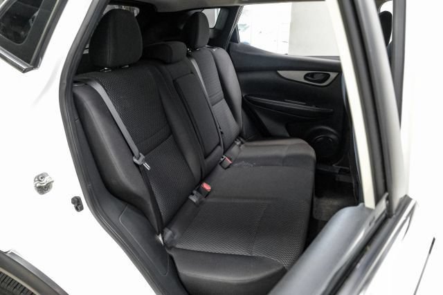Used 2018 Nissan Rogue Sport S w/ S Appearance Package FWD image 40
