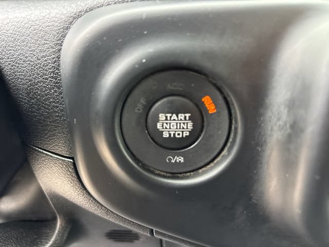 Used 2022 Jeep Wrangler Sport AWD/4WD image 15