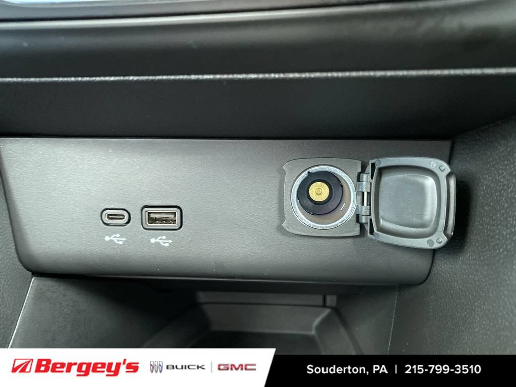 Certified 2024 Buick Encore GX Preferred AWD/4WD image 39