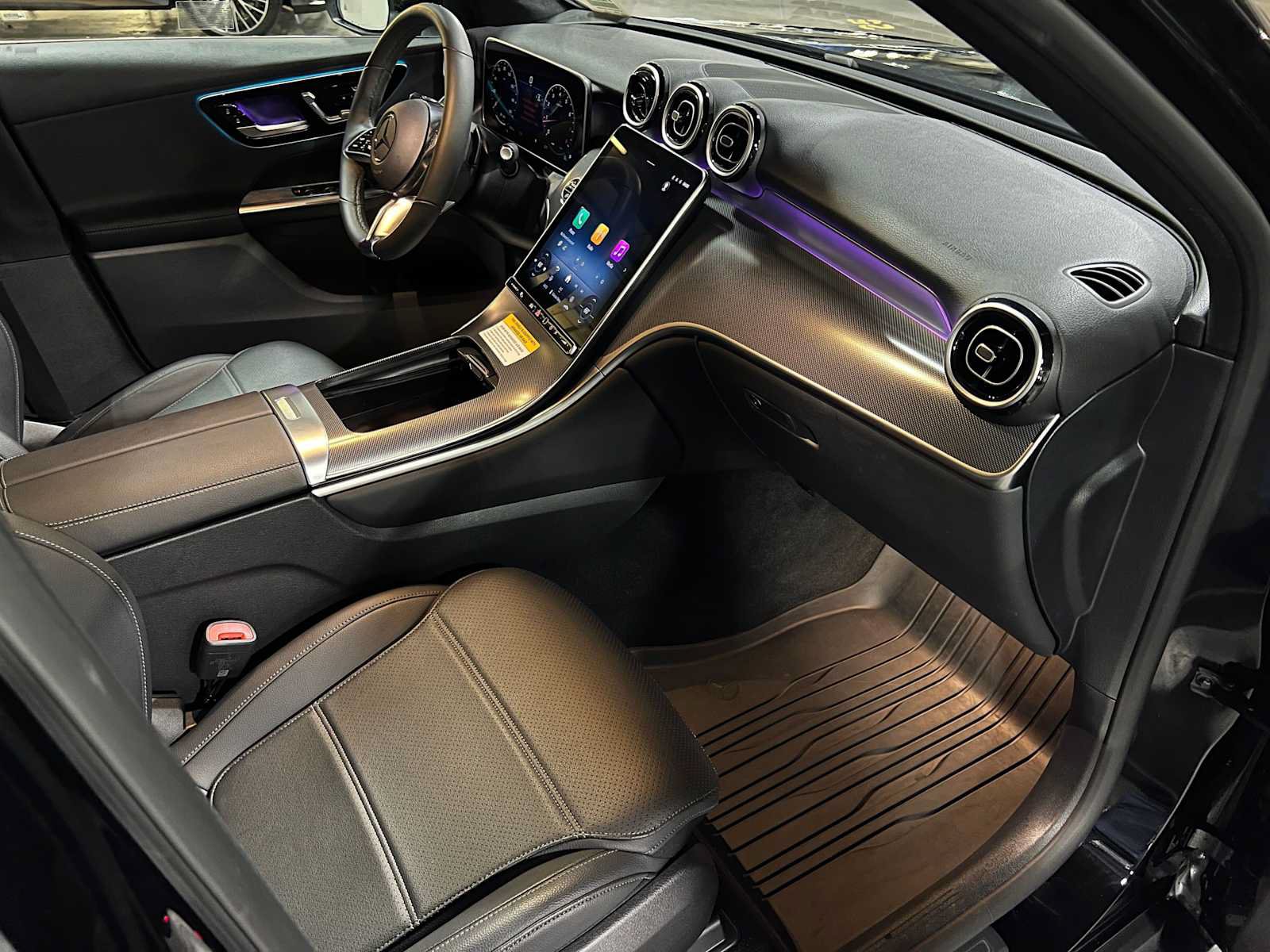 Certified 2026 Mercedes-Benz GLC 300 4MATIC image 11