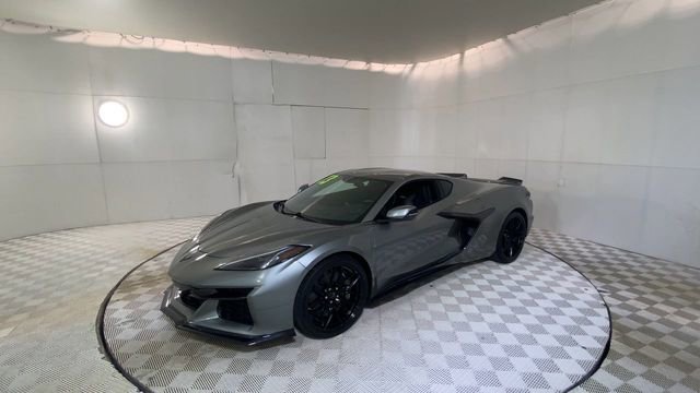 Used 2023 Chevrolet Corvette Z06 RWD image 7