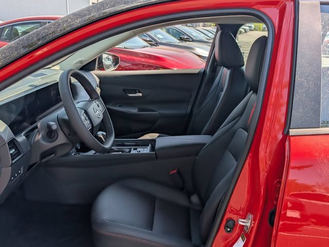New 2026 Nissan Sentra SR w/ SR Premium Package FWD image 13