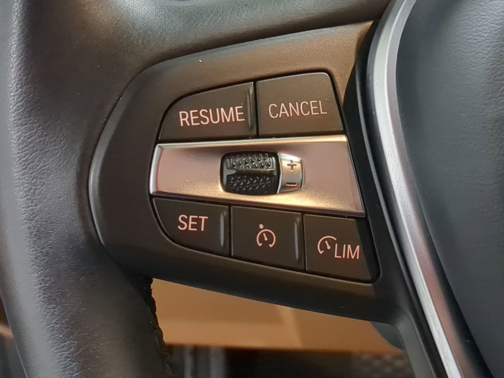 Used 2024 BMW 330i xDrive Sedan w/ Convenience Package image 40