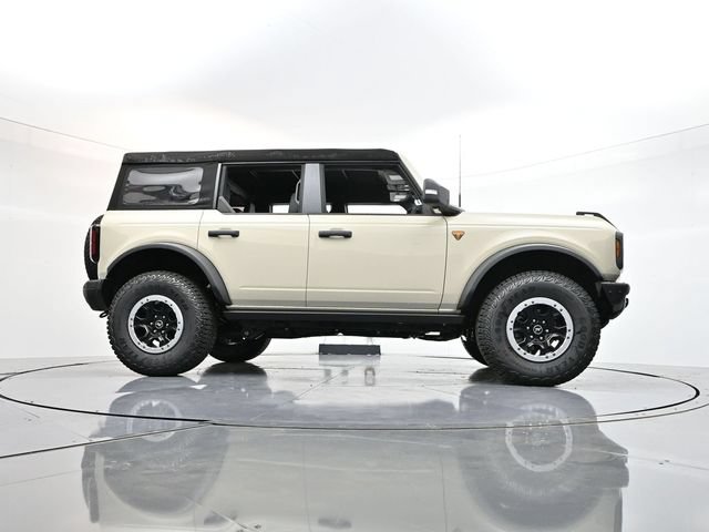 Used 2025 Ford Bronco Badlands AWD/4WD image 32
