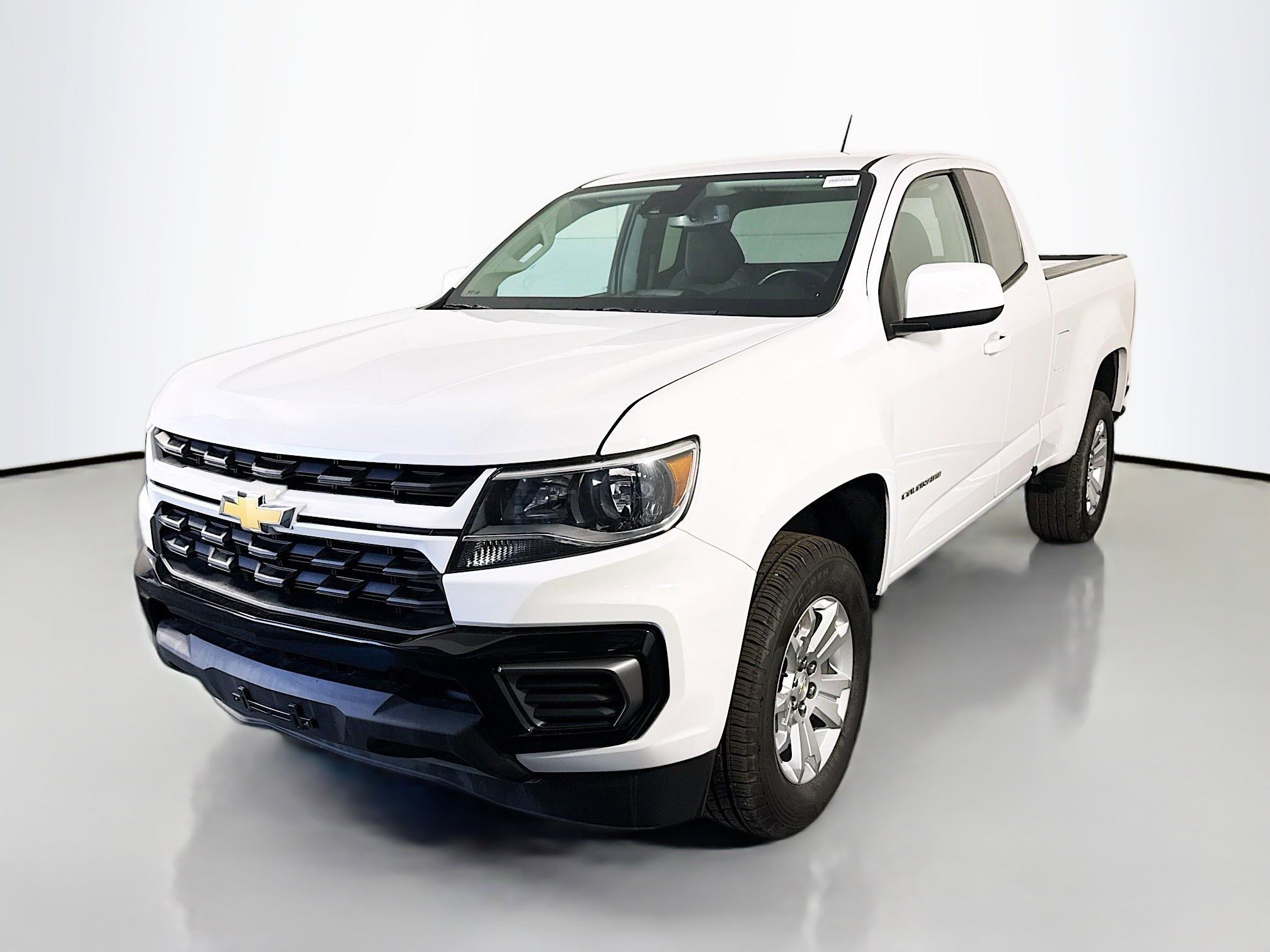 Used 2022 Chevrolet Colorado LT w/ Fleet Safety Package image 4