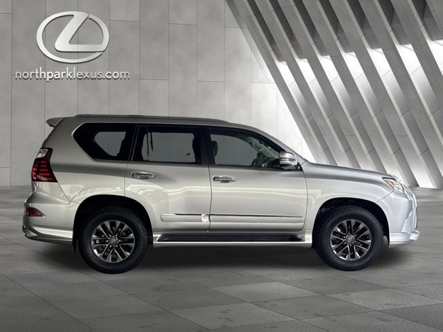 Used 2017 Lexus GX 460 Premium AWD/4WD image 4