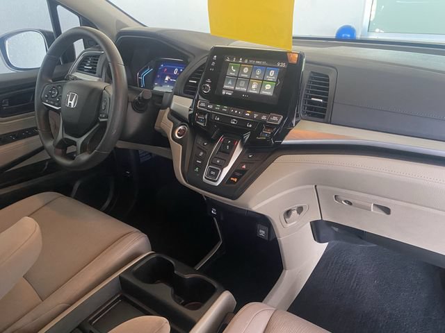 Certified 2024 Honda Odyssey EX image 11