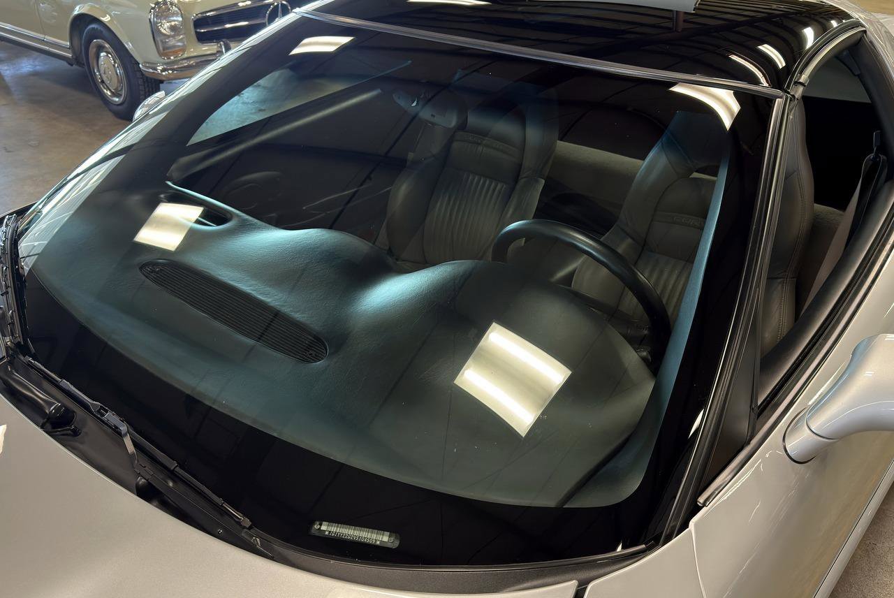 Used 1997 Chevrolet Corvette Coupe w/ Memory Pkg RWD image 29