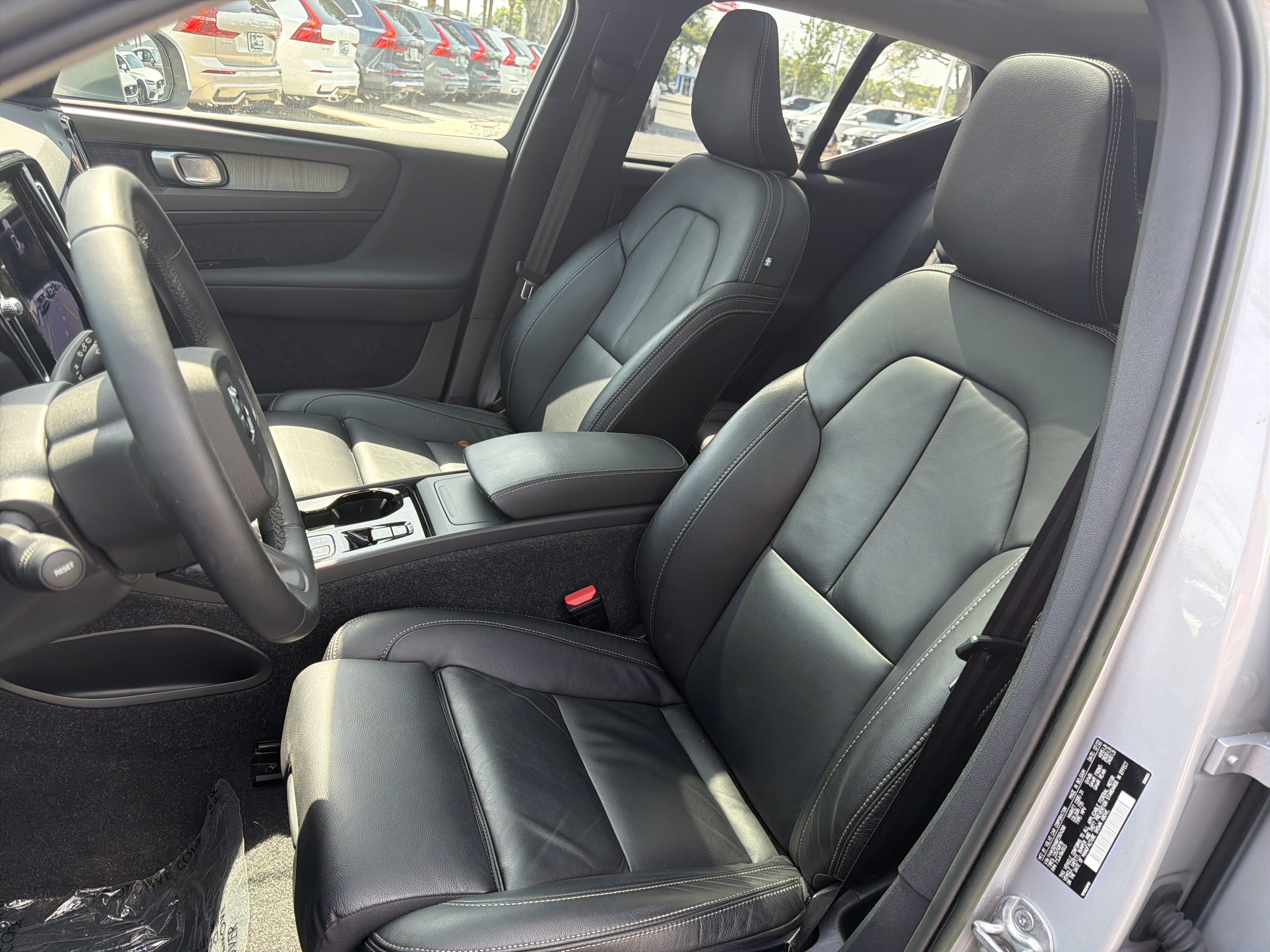 Certified 2023 Volvo XC40 B4 Plus w/ Driver Assist Package FWD image 20