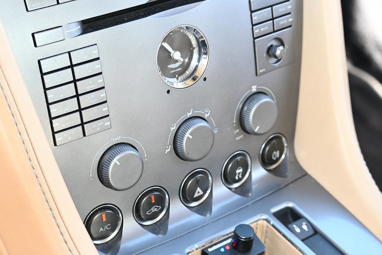 Used 2005 Aston Martin DB9 Volante image 19