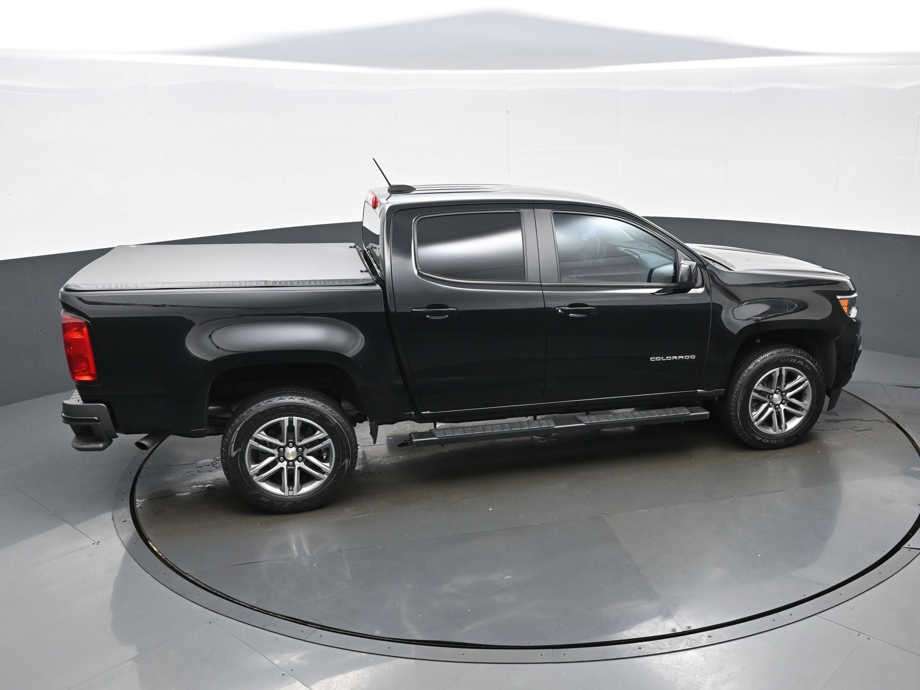 Used 2022 Chevrolet Colorado W/T w/ Custom Special Edition RWD image 39