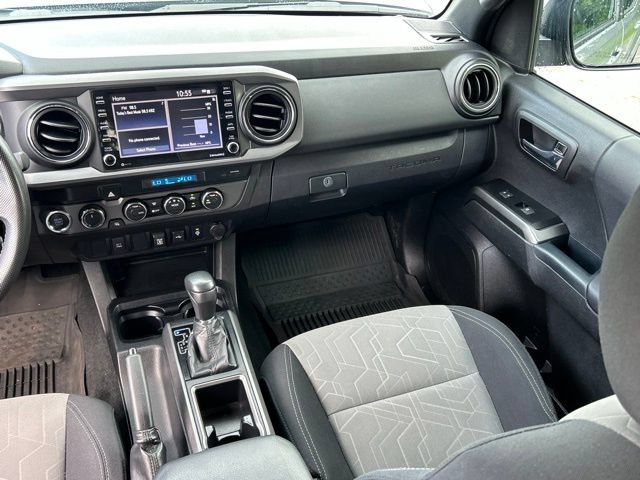 Used 2021 Toyota Tacoma TRD Sport AWD/4WD image 52