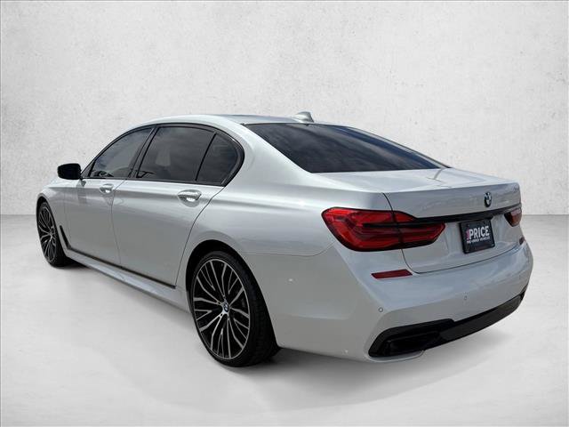 Used 2019 BMW 740i w/ M Sport Package RWD image 8