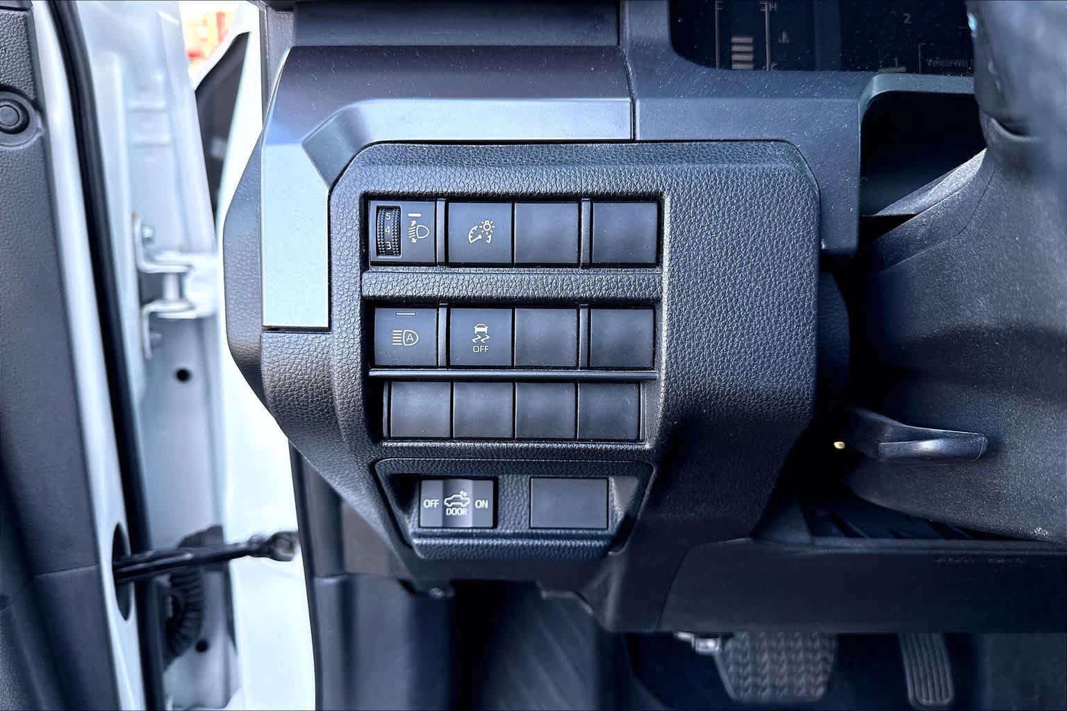 Certified 2025 Toyota Tacoma SR5 RWD image 32